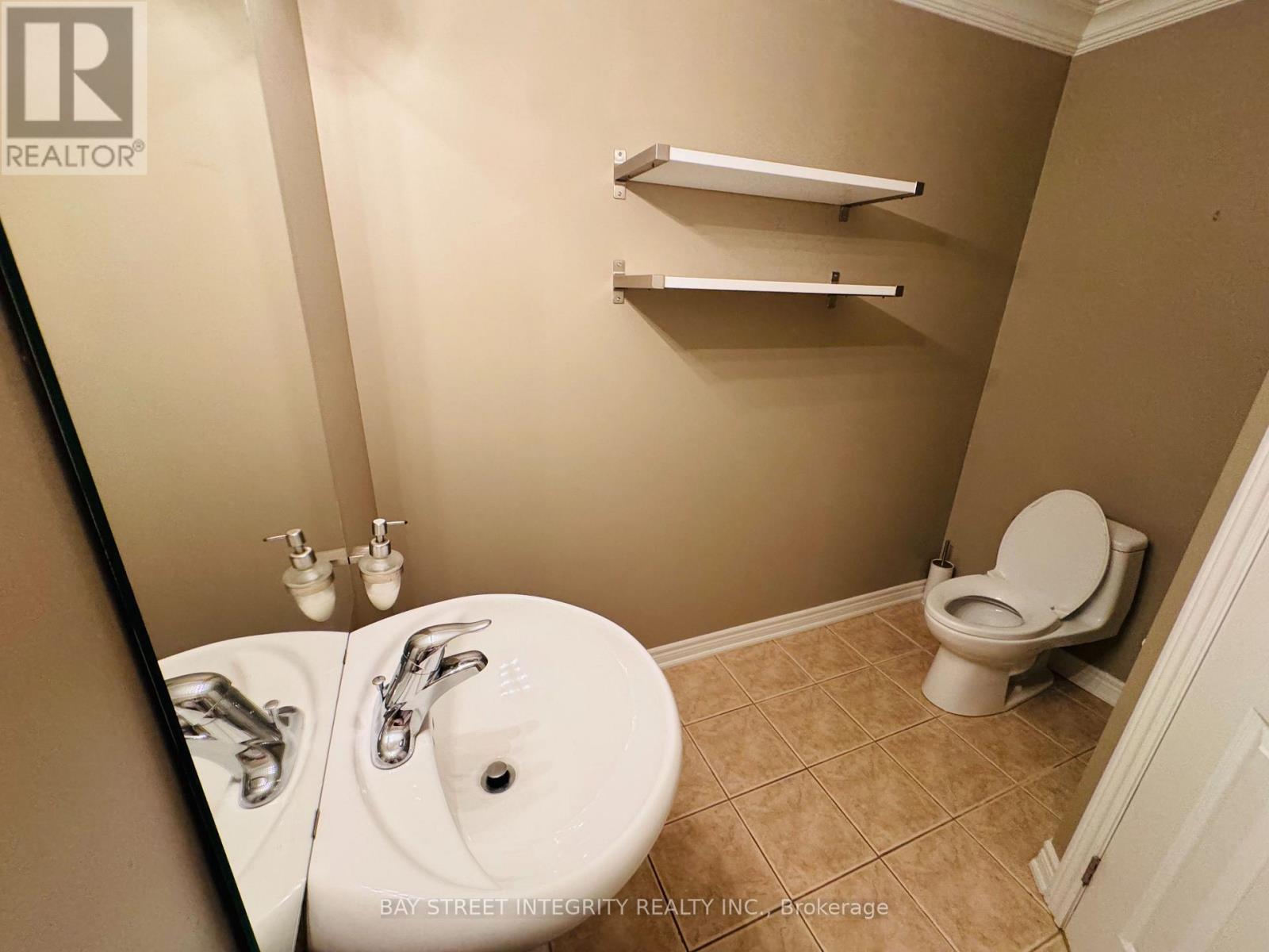 2449 Tesla Crescent, Oakville, Ontario  L6H 7T6 - Photo 18 - W12453332