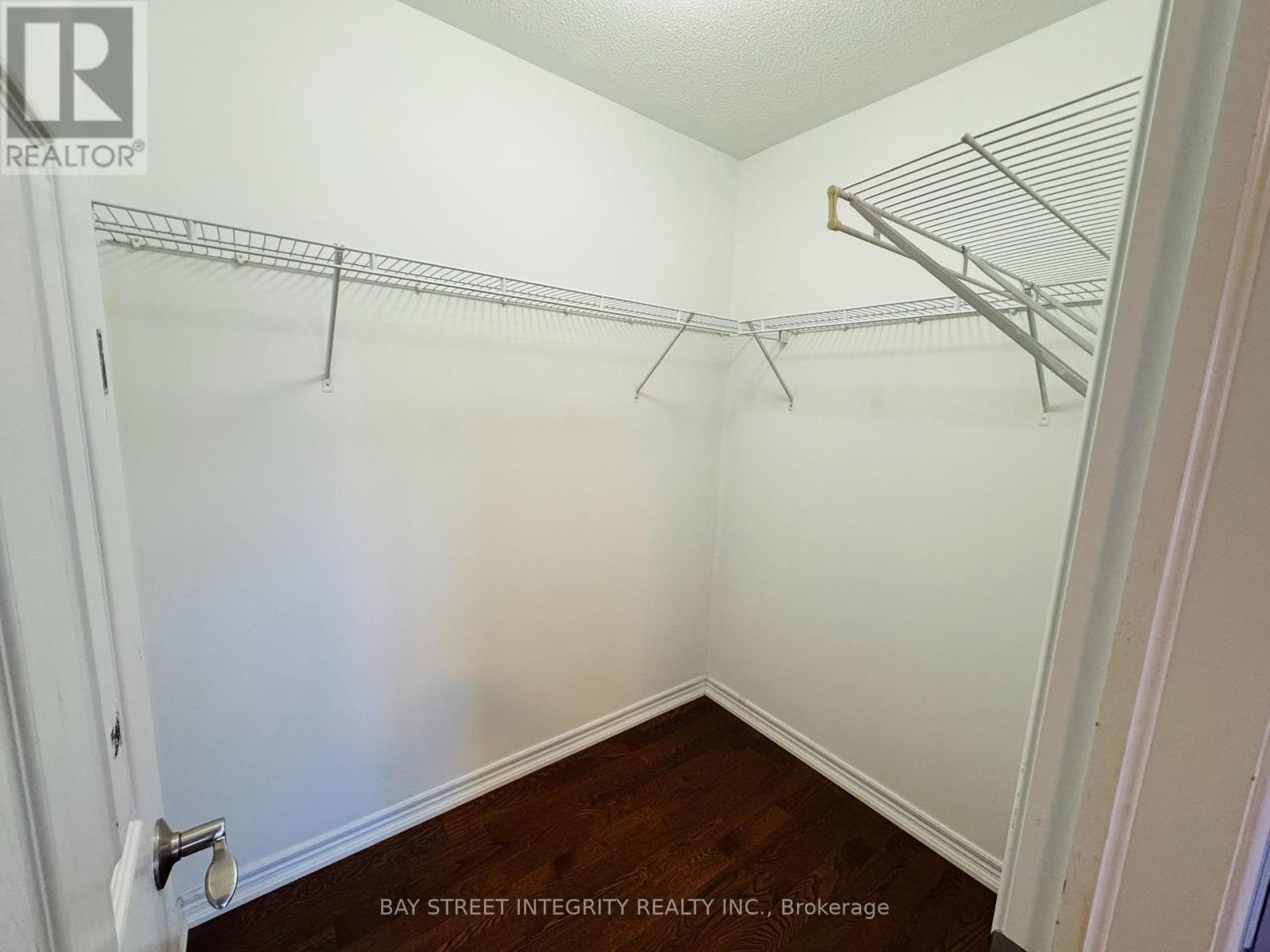2449 Tesla Crescent, Oakville, Ontario  L6H 7T6 - Photo 33 - W12453332