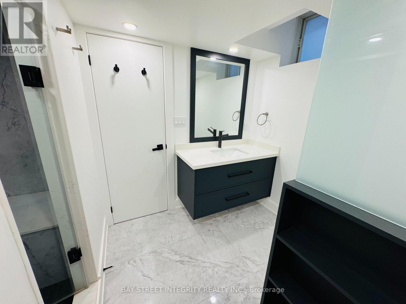 2449 Tesla Crescent, Oakville, Ontario  L6H 7T6 - Photo 46 - W12453332