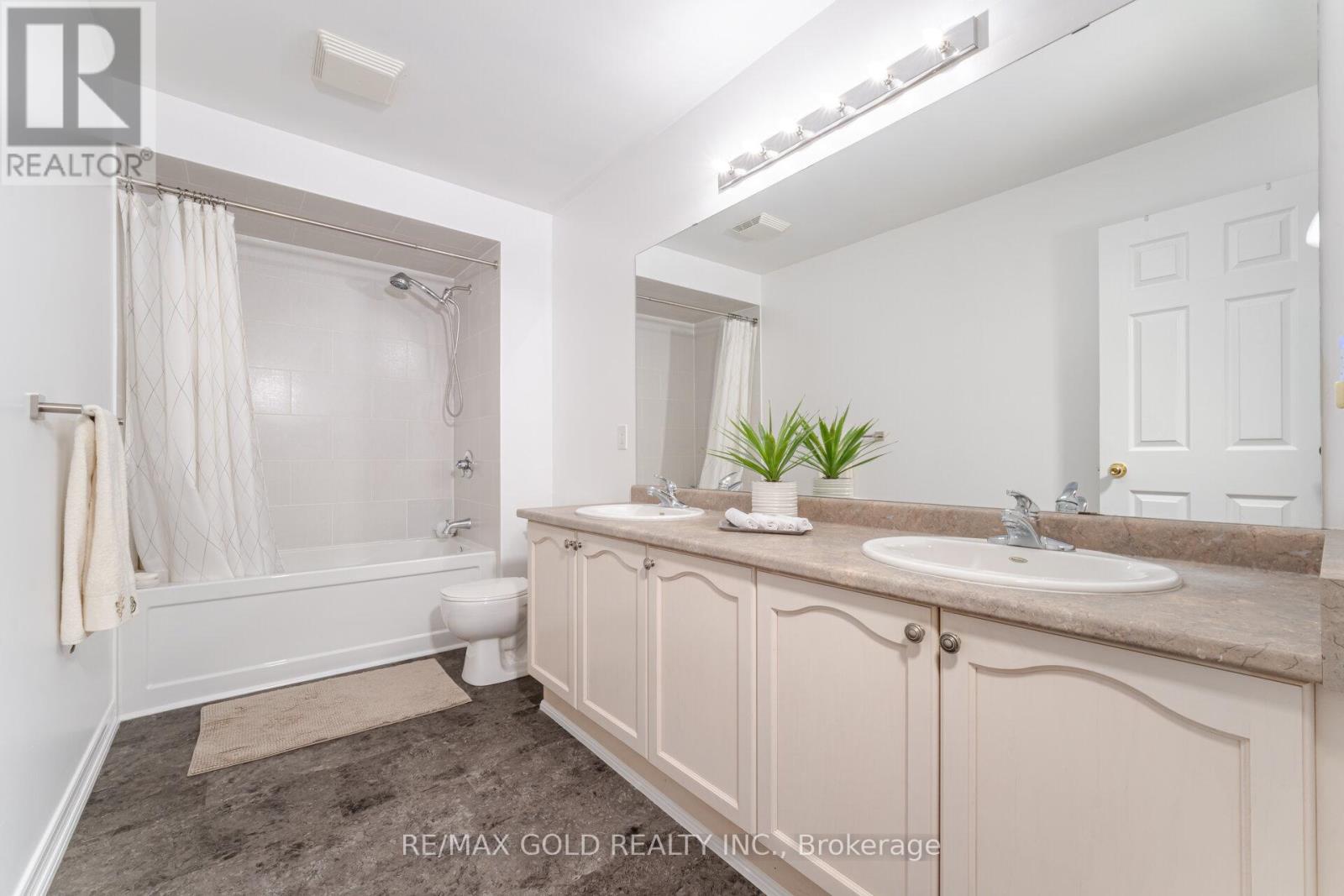 16 Larkberry Road, Brampton, Ontario  L6X 0R7 - Photo 34 - W12453339