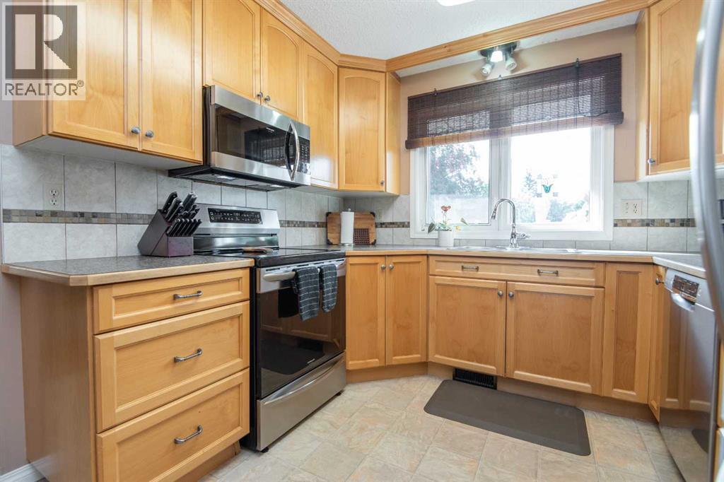 25 Oates Green, Red Deer, Alberta  T4P 1V2 - Photo 12 - A2259614