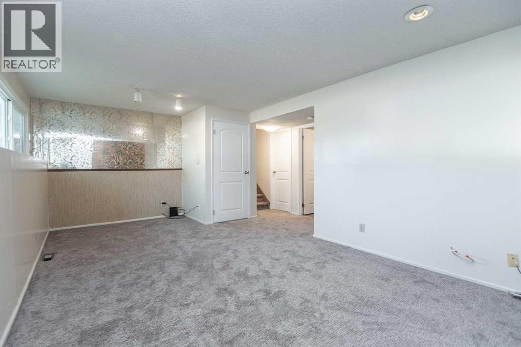 25 Oates Green, Red Deer, Alberta  T4P 1V2 - Photo 27 - A2259614