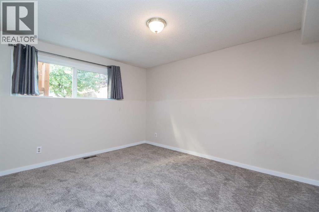 25 Oates Green, Red Deer, Alberta  T4P 1V2 - Photo 31 - A2259614