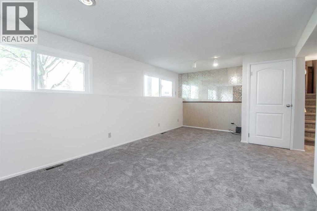 25 Oates Green, Red Deer, Alberta  T4P 1V2 - Photo 29 - A2259614