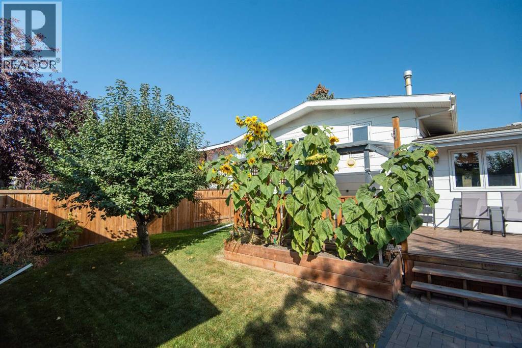 25 Oates Green, Red Deer, Alberta  T4P 1V2 - Photo 44 - A2259614