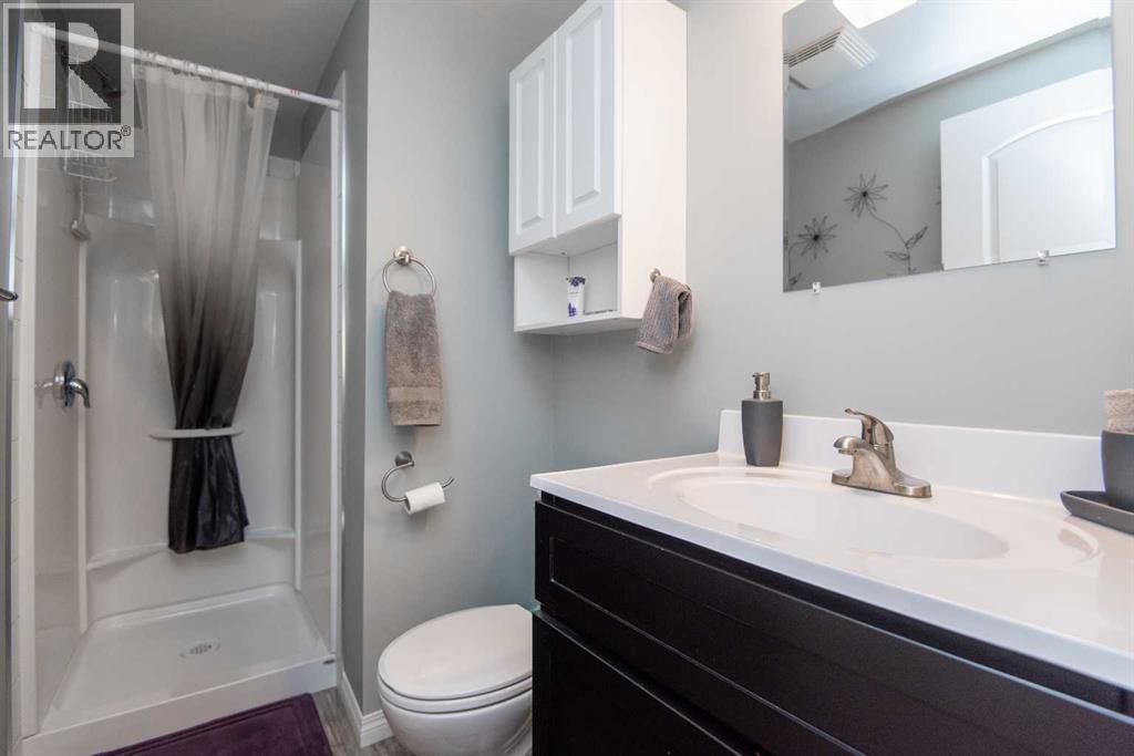 25 Oates Green, Red Deer, Alberta  T4P 1V2 - Photo 28 - A2259614