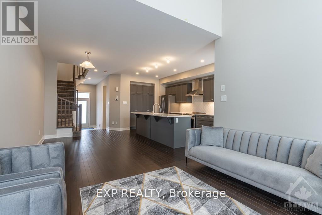 310 Wabasso Lane, Ottawa, Ontario  K1T 0S9 - Photo 10 - X12453345