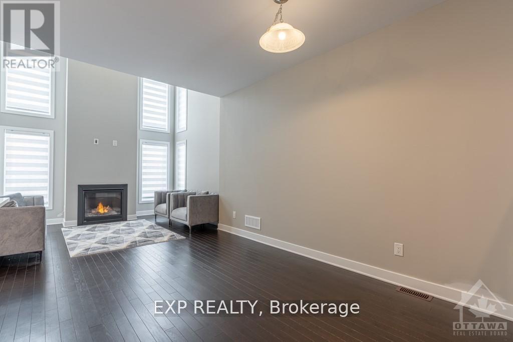 310 Wabasso Lane, Ottawa, Ontario  K1T 0S9 - Photo 13 - X12453345