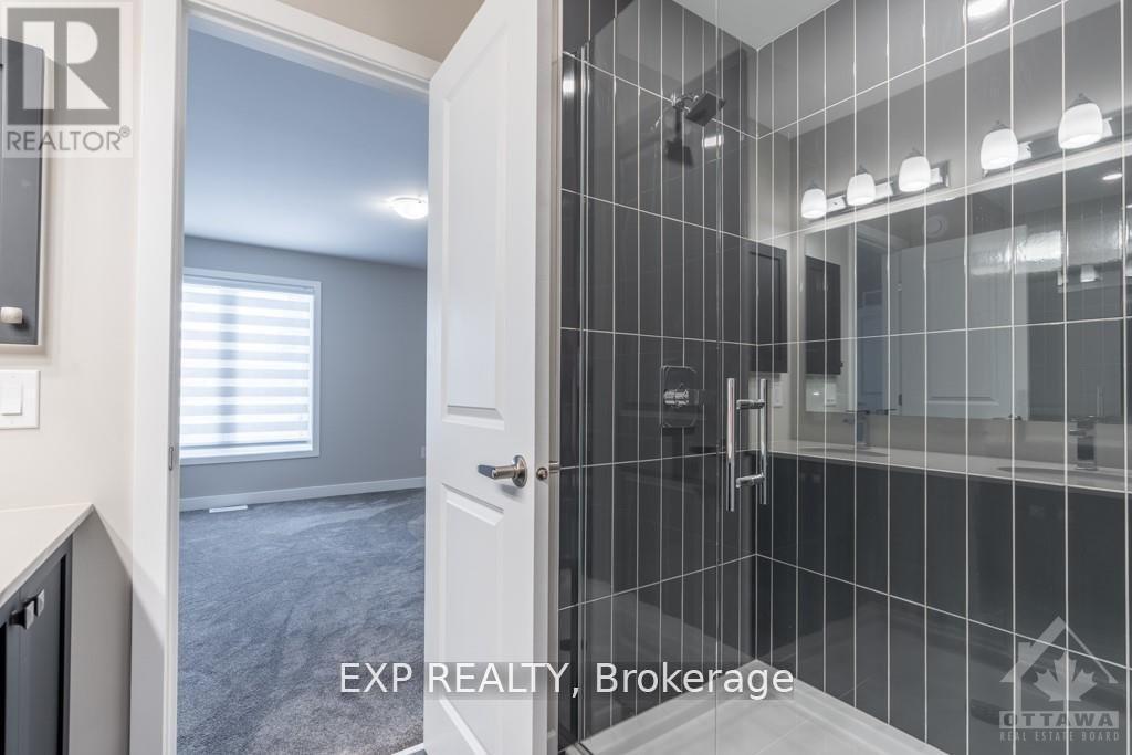 310 Wabasso Lane, Ottawa, Ontario  K1T 0S9 - Photo 18 - X12453345