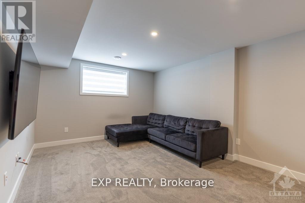 310 Wabasso Lane, Ottawa, Ontario  K1T 0S9 - Photo 26 - X12453345