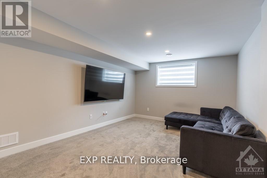 310 Wabasso Lane, Ottawa, Ontario  K1T 0S9 - Photo 27 - X12453345