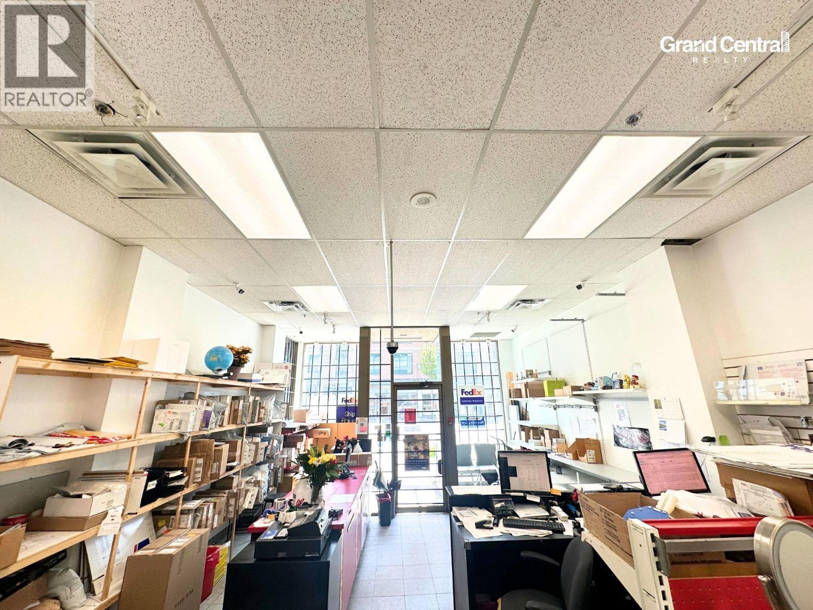 103 1595 W Broadway, Vancouver, British Columbia  V6J 1W6 - Photo 2 - C8069834