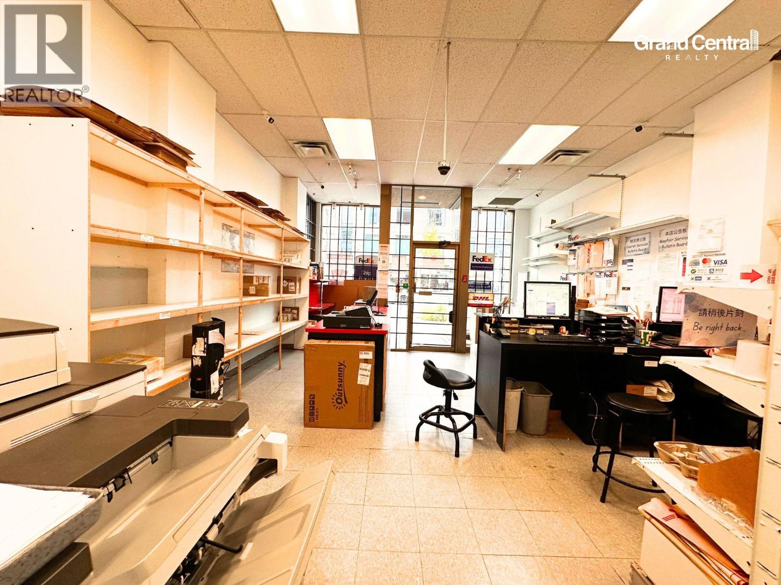 103 1595 W Broadway, Vancouver, British Columbia  V6J 1W6 - Photo 11 - C8069834