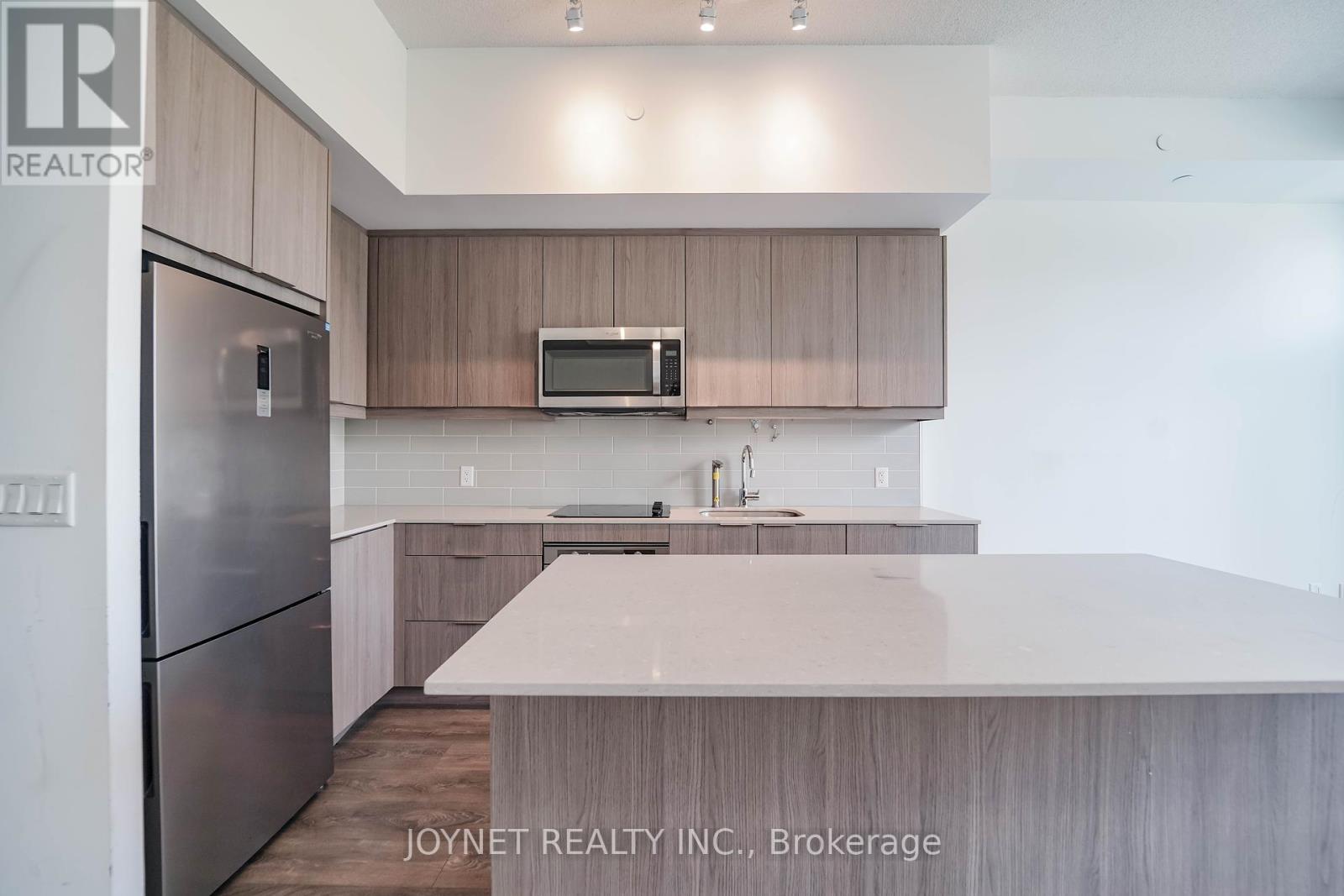 Th02 - 32 Forest Manor Road, Toronto, Ontario  M2J 0H2 - Photo 12 - C12453363