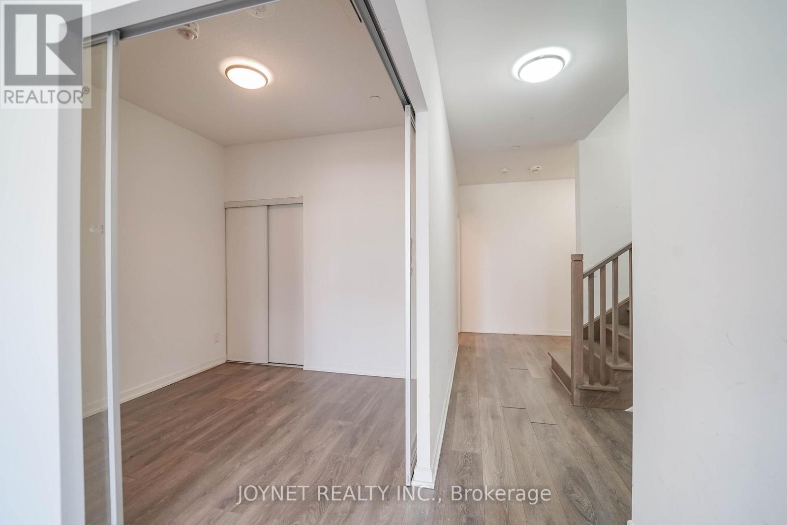 Th02 - 32 Forest Manor Road, Toronto, Ontario  M2J 0H2 - Photo 14 - C12453363
