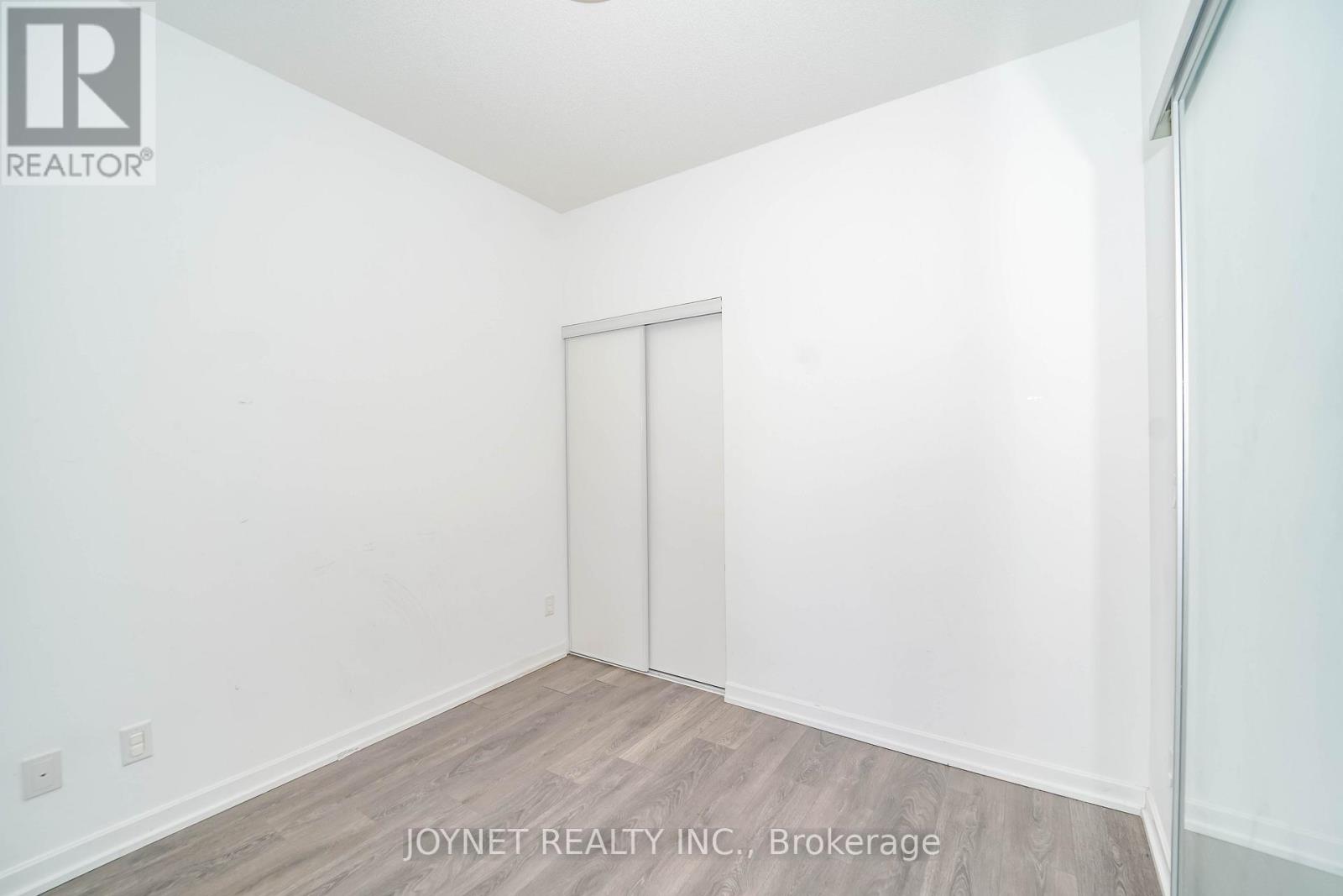 Th02 - 32 Forest Manor Road, Toronto, Ontario  M2J 0H2 - Photo 15 - C12453363