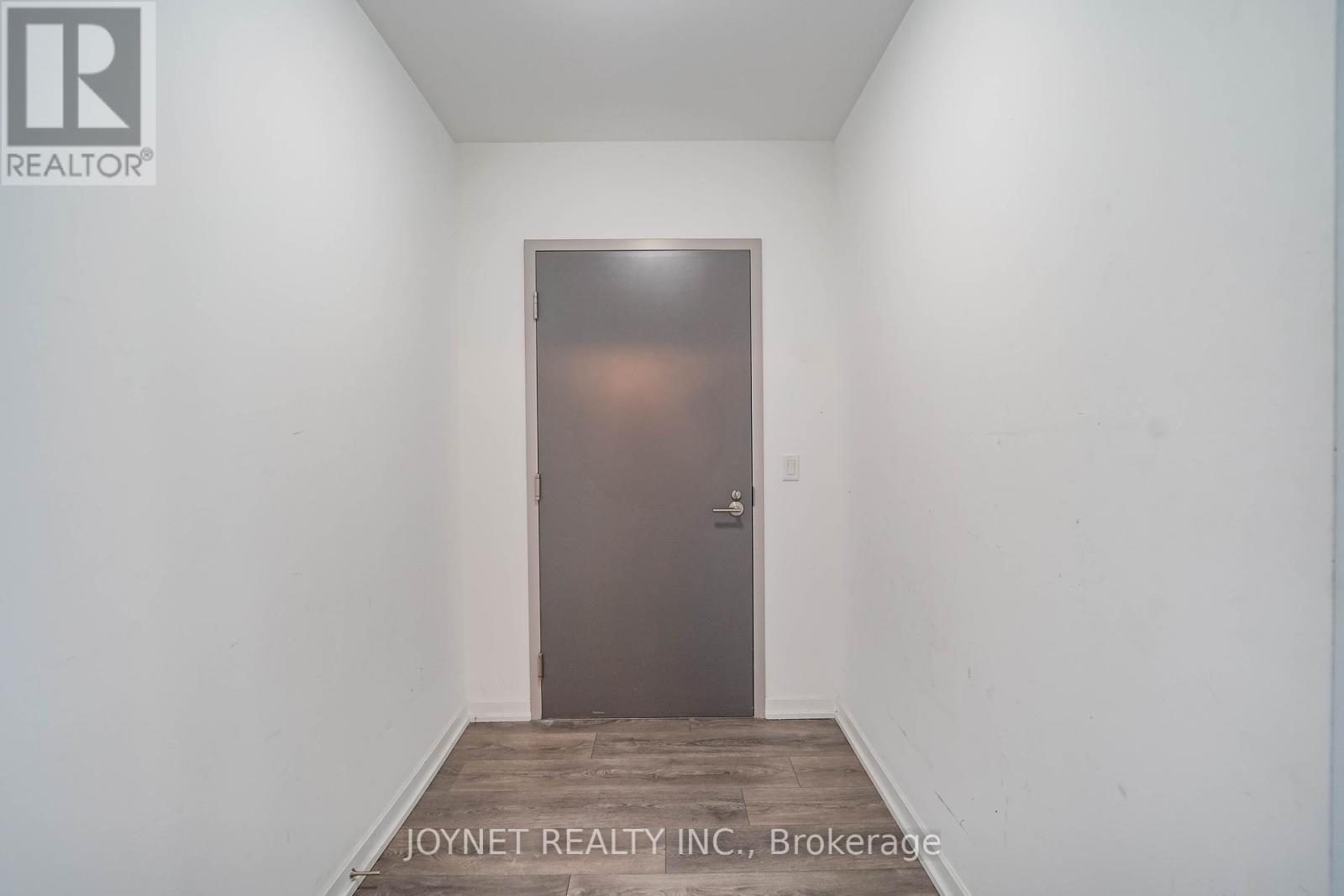 Th02 - 32 Forest Manor Road, Toronto, Ontario  M2J 0H2 - Photo 17 - C12453363