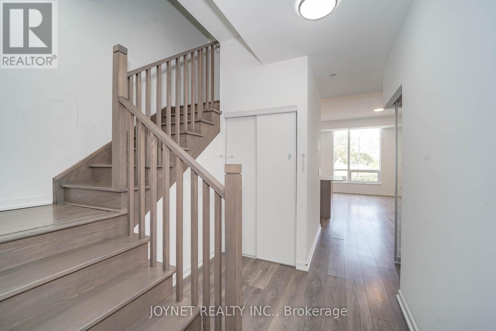 Th02 - 32 Forest Manor Road, Toronto, Ontario  M2J 0H2 - Photo 18 - C12453363