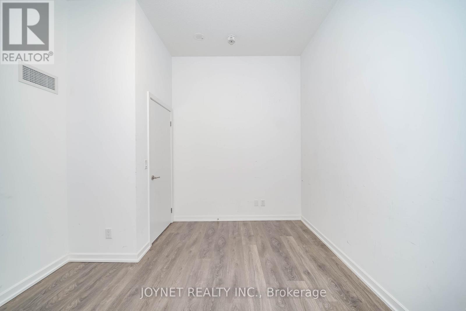 Th02 - 32 Forest Manor Road, Toronto, Ontario  M2J 0H2 - Photo 26 - C12453363
