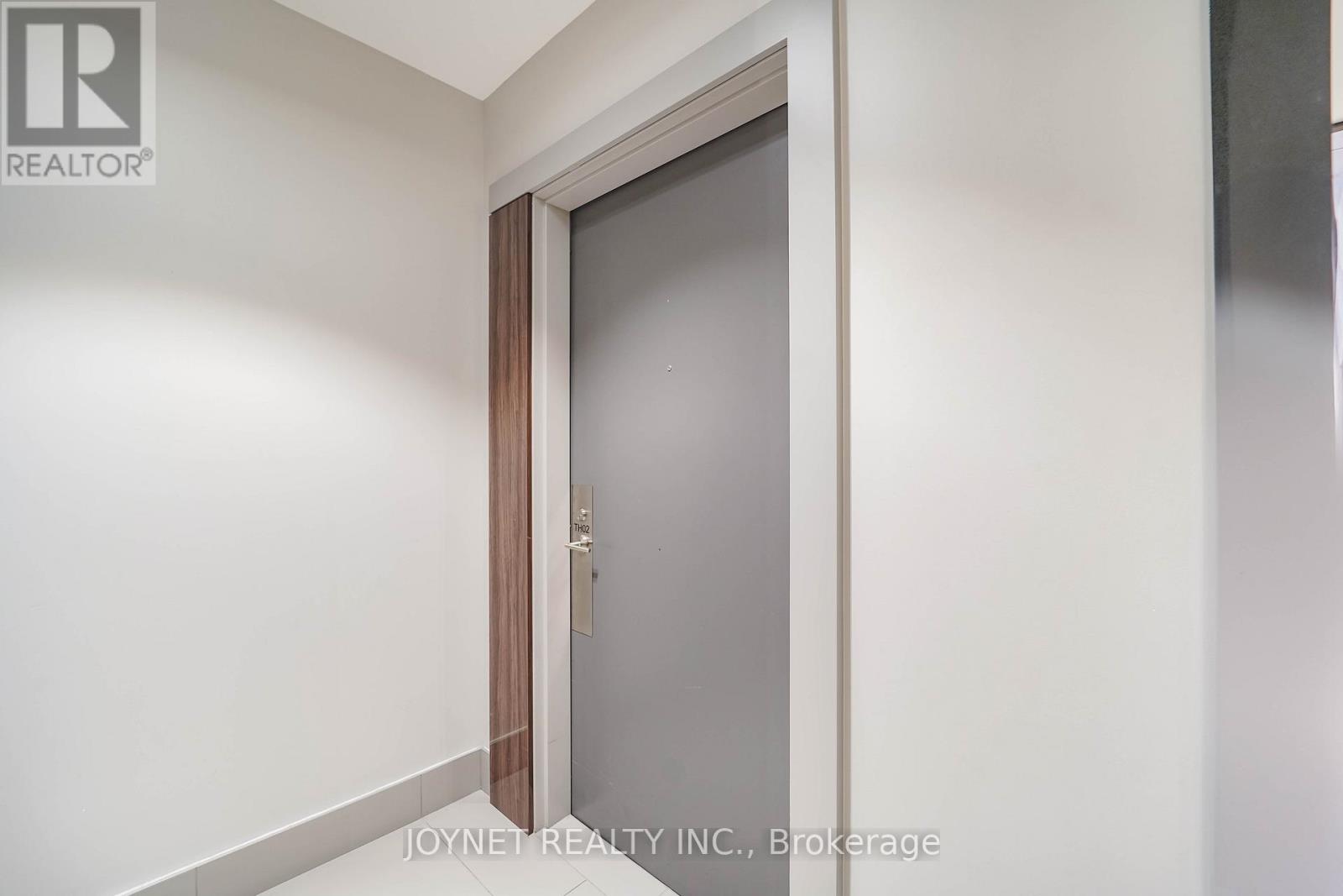 Th02 - 32 Forest Manor Road, Toronto, Ontario  M2J 0H2 - Photo 4 - C12453363