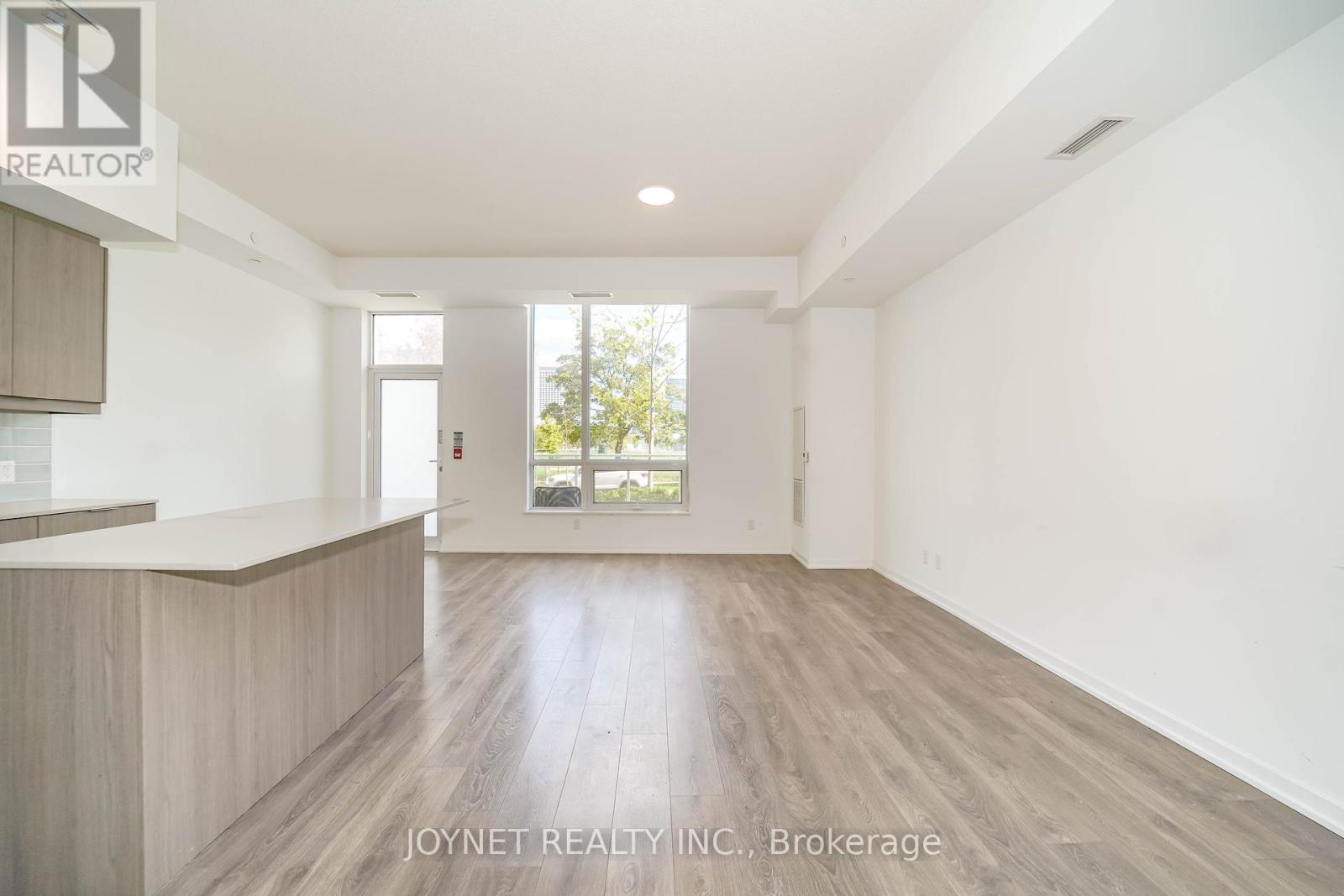Th02 - 32 Forest Manor Road, Toronto, Ontario  M2J 0H2 - Photo 5 - C12453363
