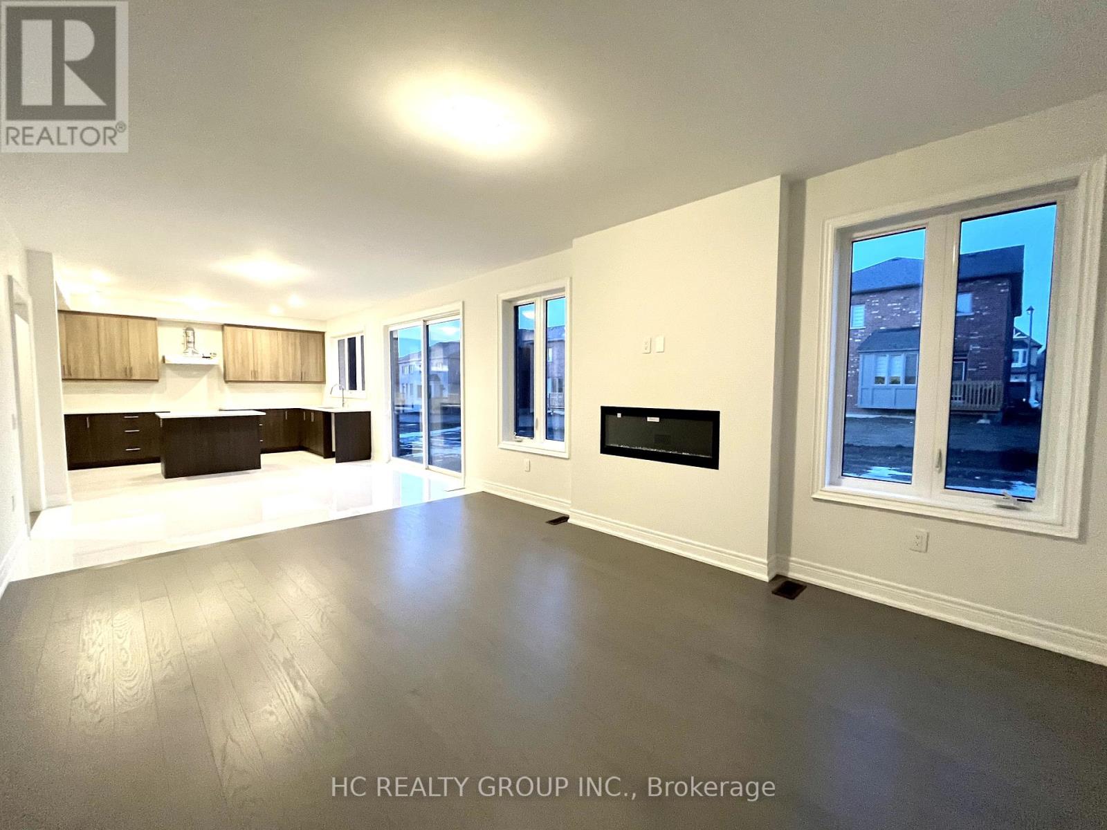 117 Silk Twist Drive, East Gwillimbury, Ontario  L9N 0W4 - Photo 6 - N12453344