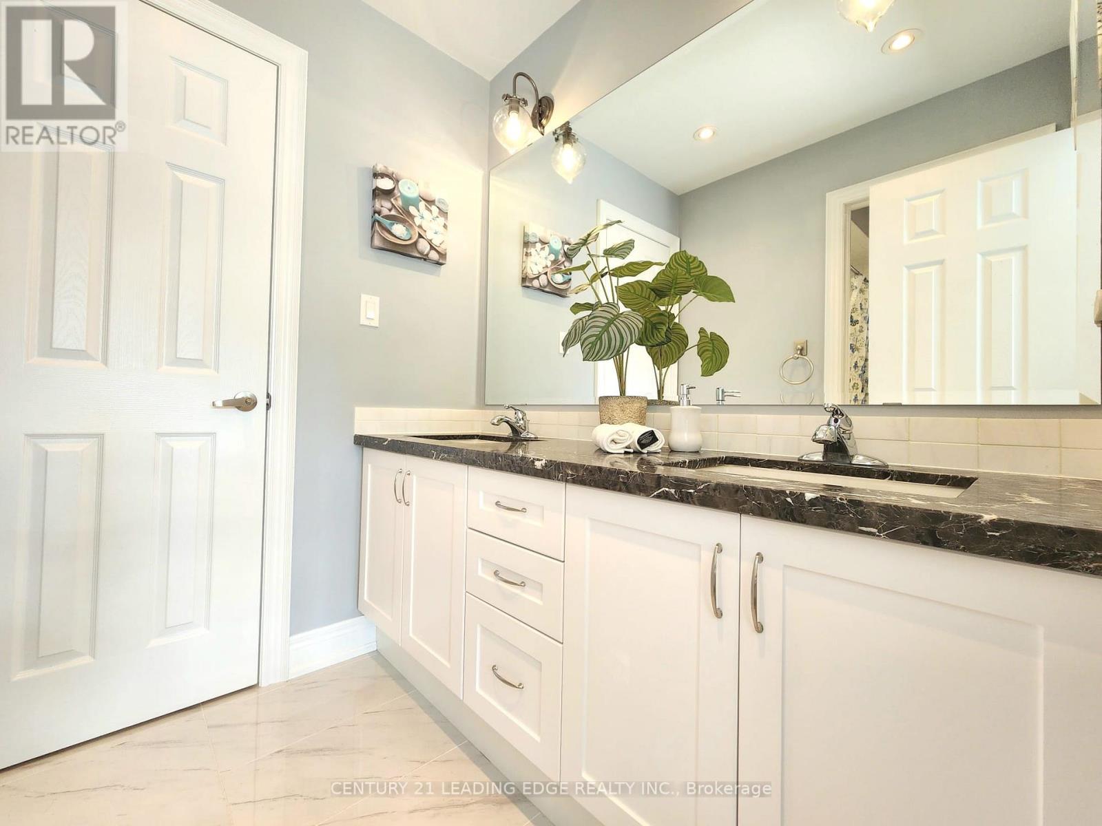 89 Greenspire Avenue, Markham, Ontario  L6E 0S2 - Photo 29 - N12453348