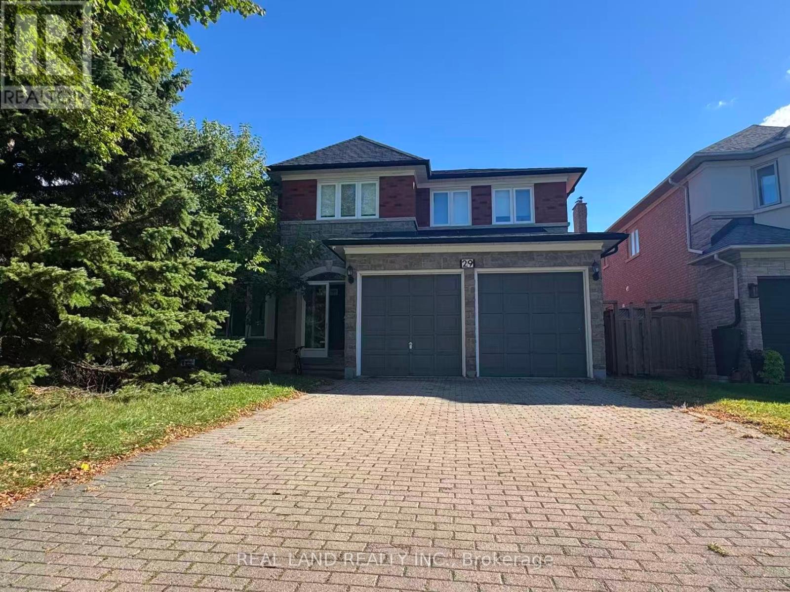 29 MAYFAIR COURT, Richmond Hill, Ontario