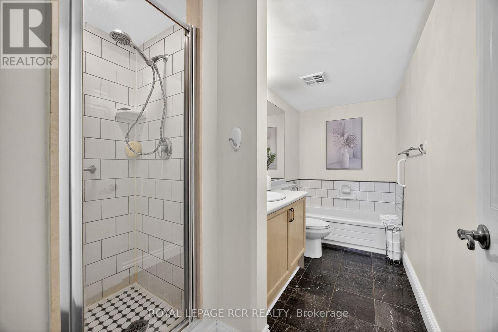 905 - 65 Ellen Street, Barrie, Ontario  L4N 3A5 - Photo 19 - S12453346