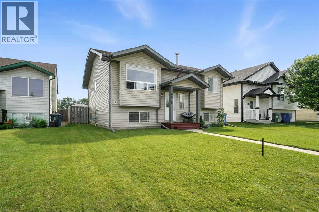 6815 58 Street, Rocky Mountain House, Alberta  T4T 1V7 - Photo 3 - A2239877