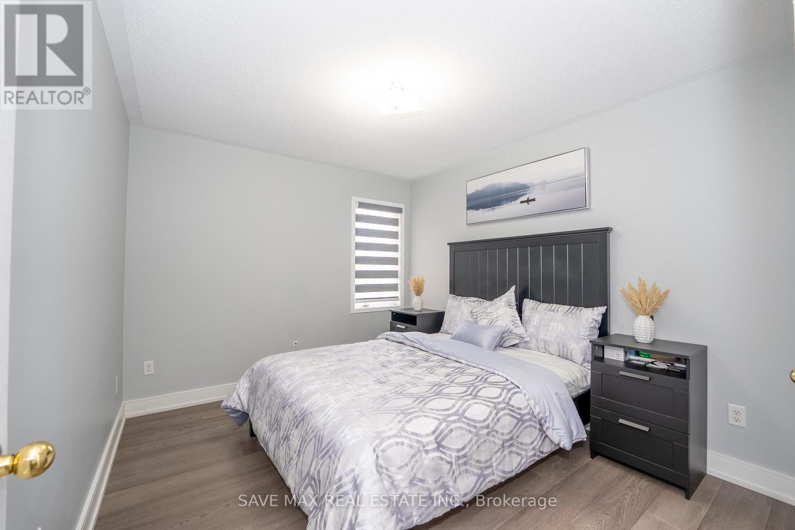 100 Crown Victoria Drive, Brampton, Ontario  L7A 3X6 - Photo 23 - W12453350