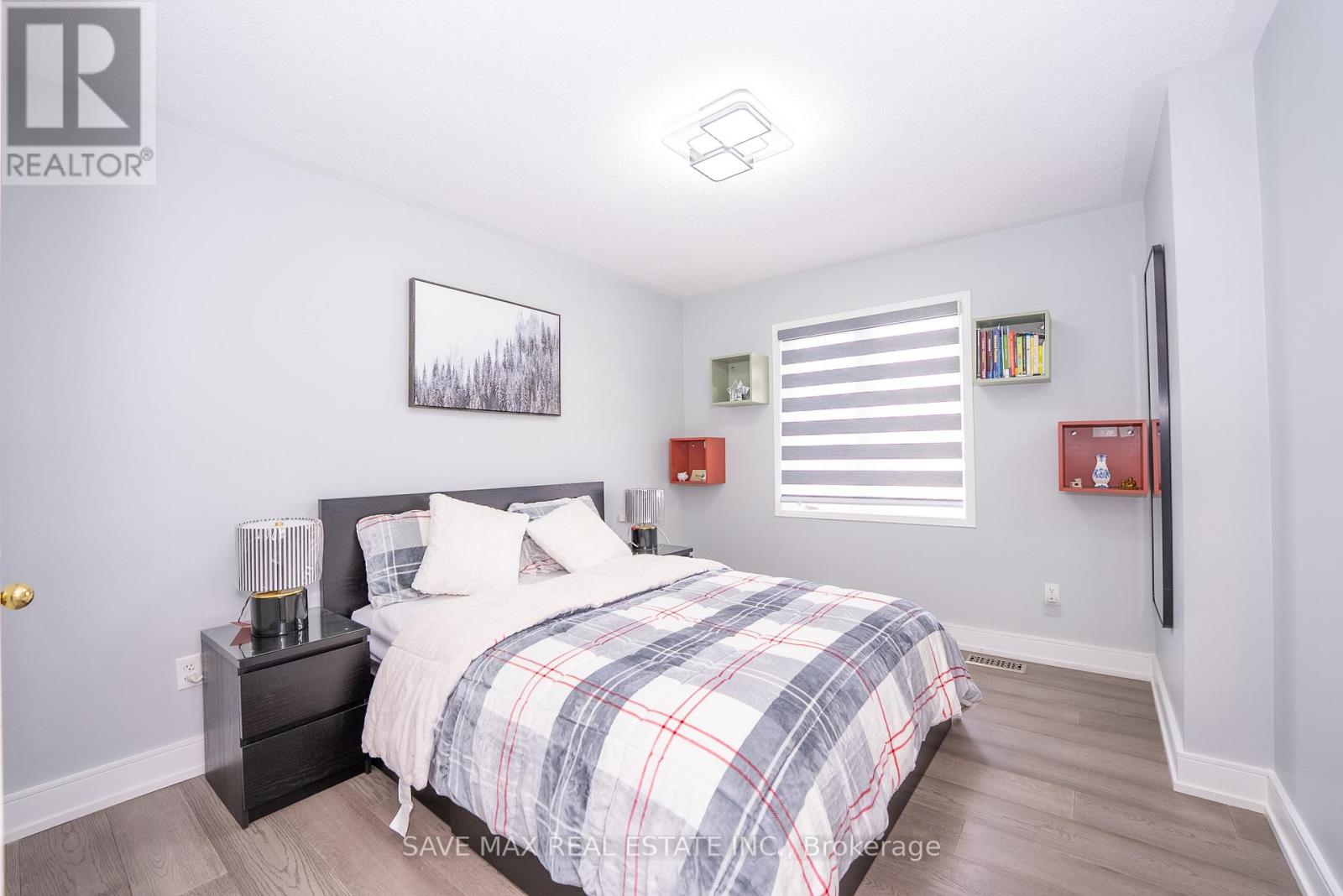 100 Crown Victoria Drive, Brampton, Ontario  L7A 3X6 - Photo 25 - W12453350