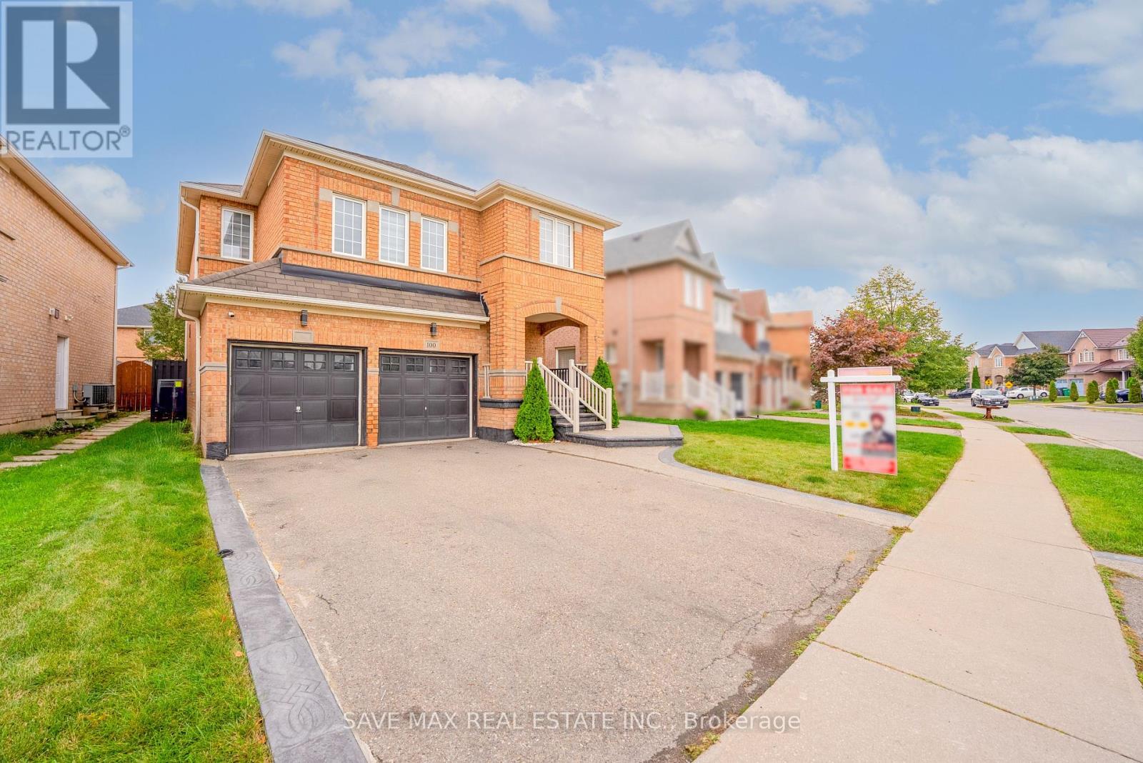 100 Crown Victoria Drive, Brampton, Ontario  L7A 3X6 - Photo 46 - W12453350