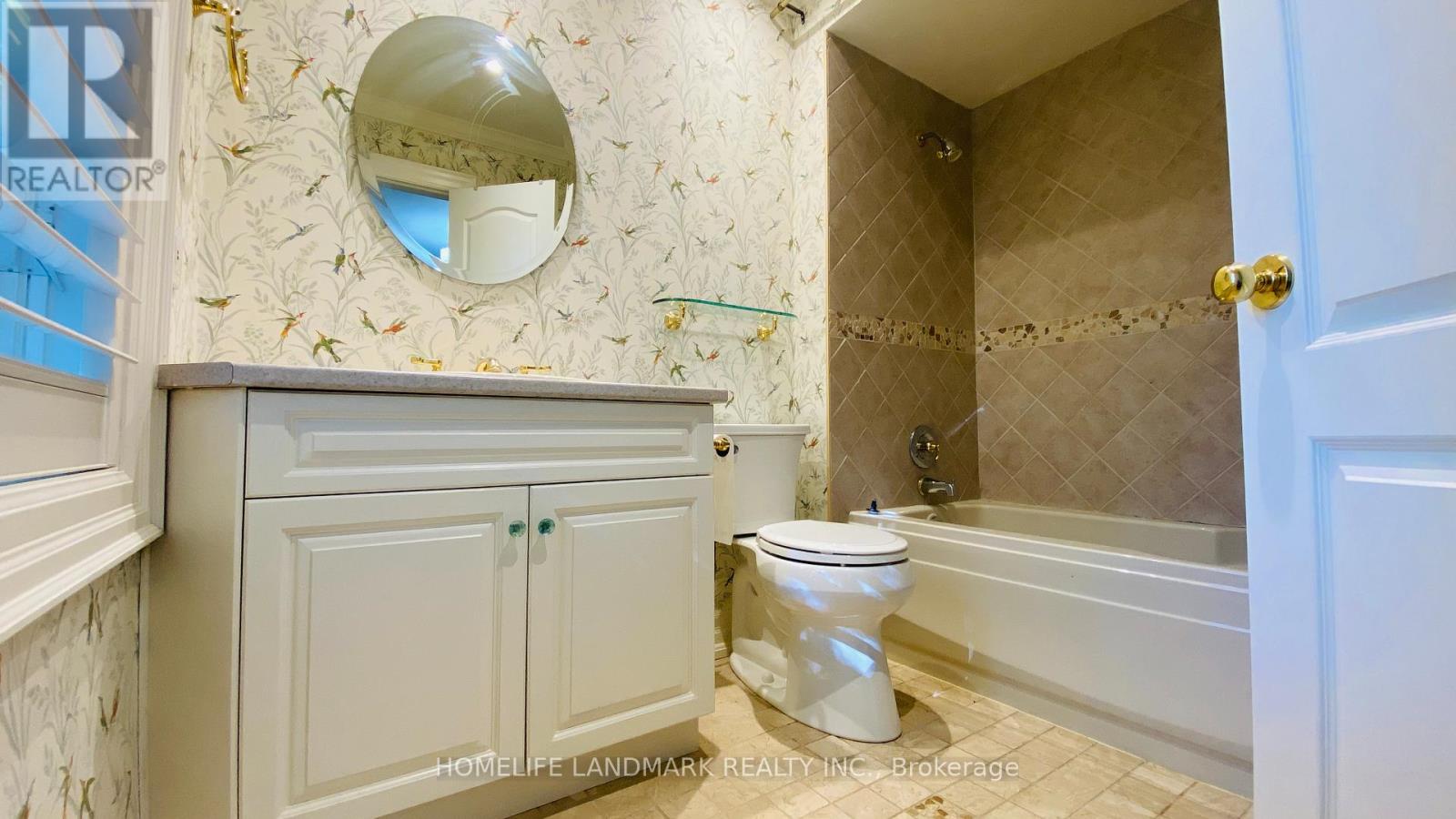 55 Ennisclare Drive W, Oakville, Ontario  L6J 4N3 - Photo 29 - W12453352