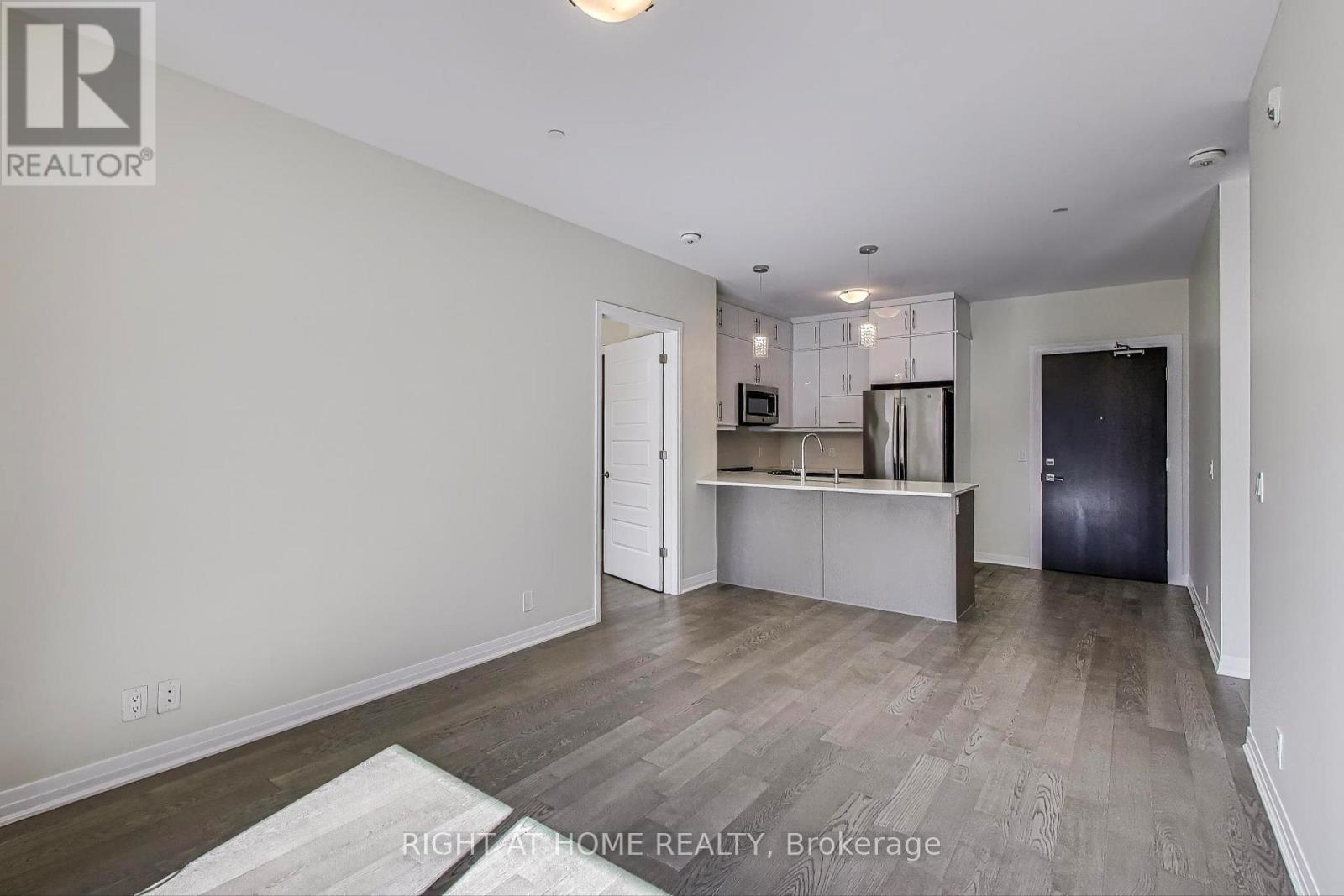 401 - 102 Grovewood Common Circle, Oakville, Ontario  L6H 0X2 - Photo 15 - W12453357