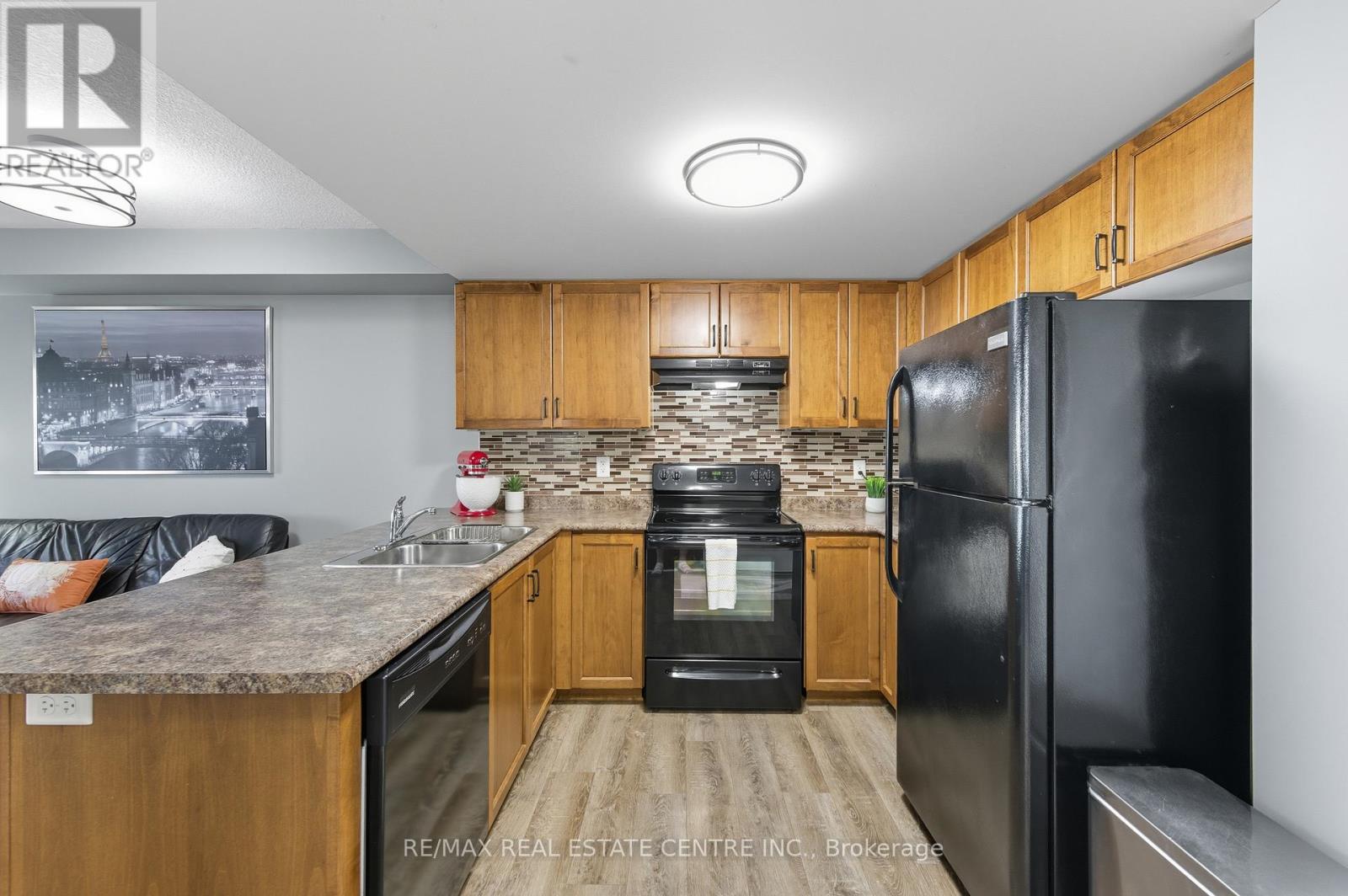 411 - 67 Kingsbury Square, Guelph, Ontario  N1L 0L3 - Photo 12 - X12453354