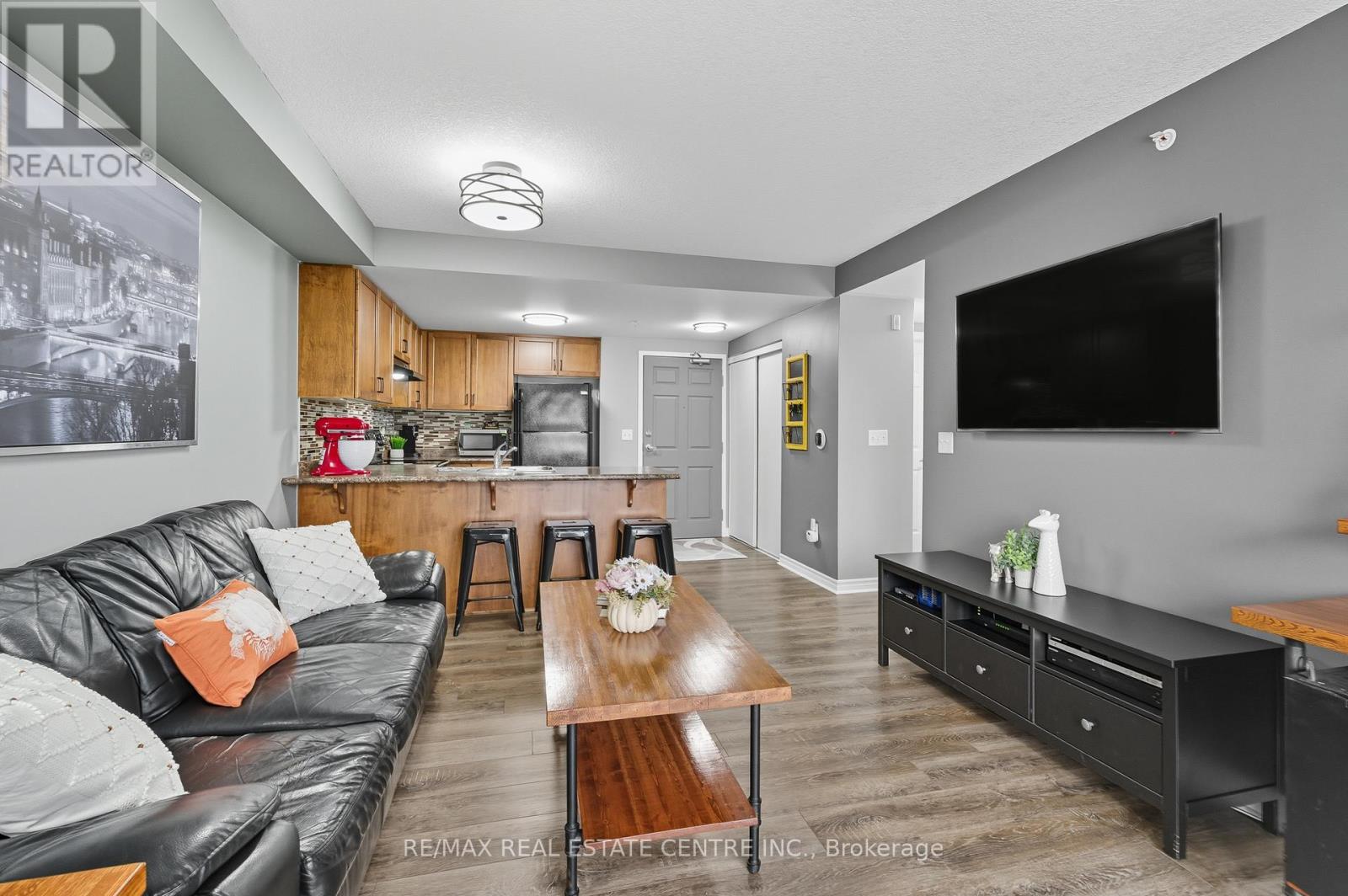 411 - 67 Kingsbury Square, Guelph, Ontario  N1L 0L3 - Photo 18 - X12453354