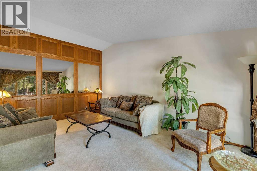 63 Edgehill Crescent Nw, Calgary, Alberta  T3A 2X5 - Photo 6 - A2257923