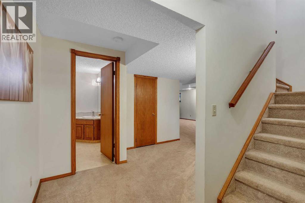 63 Edgehill Crescent Nw, Calgary, Alberta  T3A 2X5 - Photo 41 - A2257923