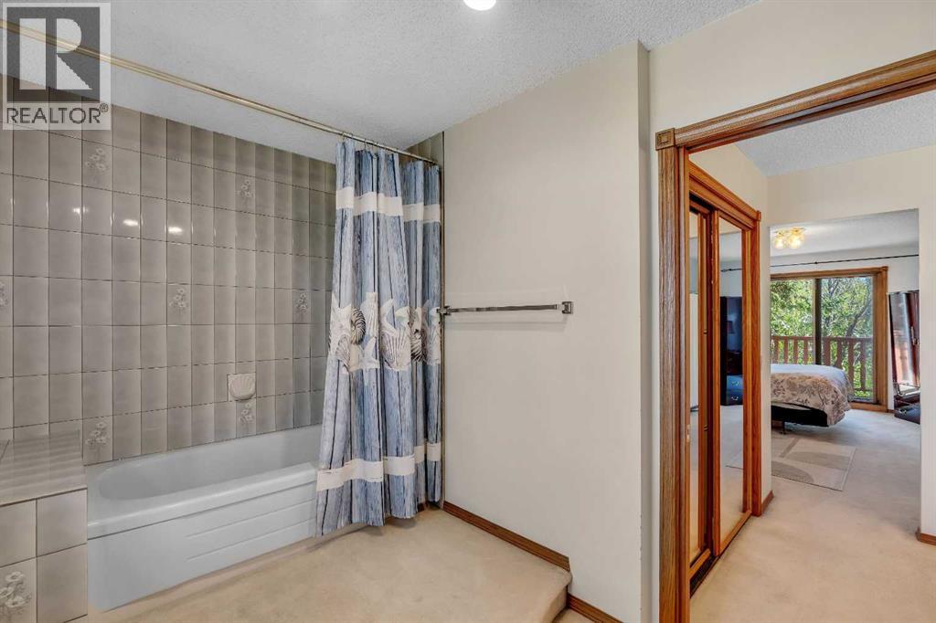 63 Edgehill Crescent Nw, Calgary, Alberta  T3A 2X5 - Photo 31 - A2257923