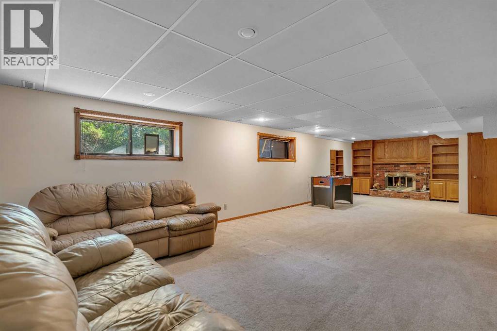 63 Edgehill Crescent Nw, Calgary, Alberta  T3A 2X5 - Photo 44 - A2257923