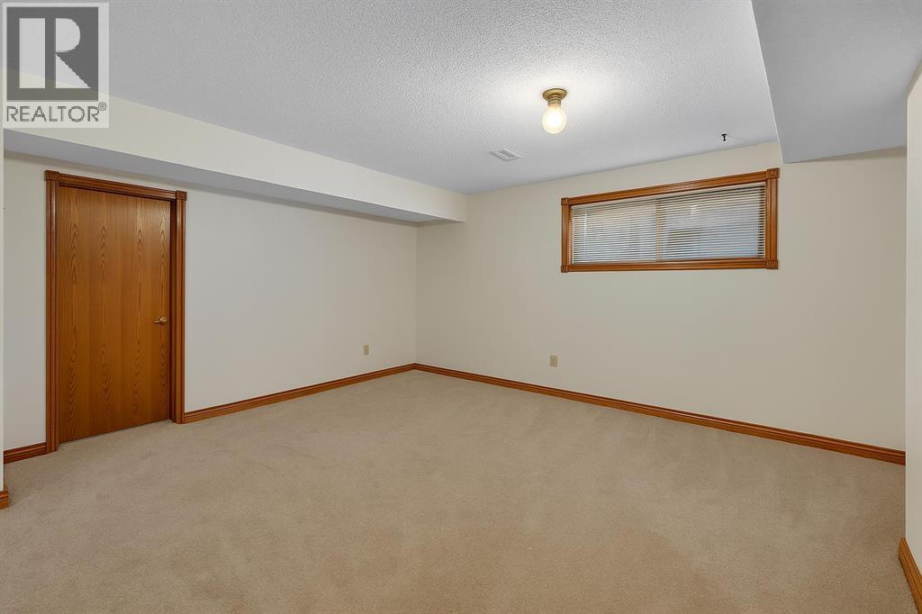 63 Edgehill Crescent Nw, Calgary, Alberta  T3A 2X5 - Photo 45 - A2257923