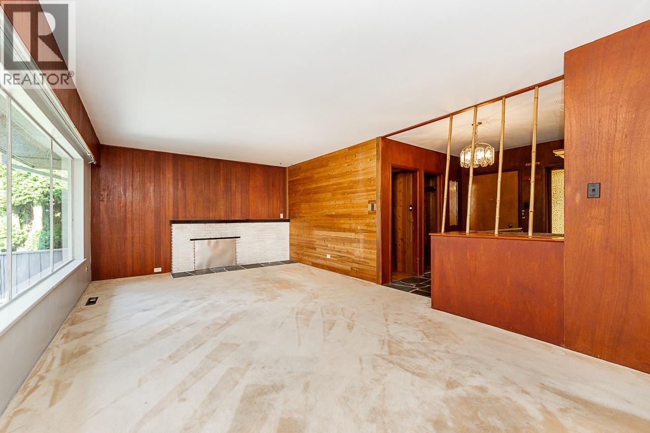 723 Handsworth Road, North Vancouver, British Columbia  V7R 1Z9 - Photo 4 - R3052386