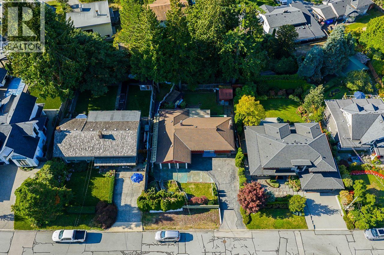 723 Handsworth Road, North Vancouver, British Columbia  V7R 1Z9 - Photo 37 - R3052386