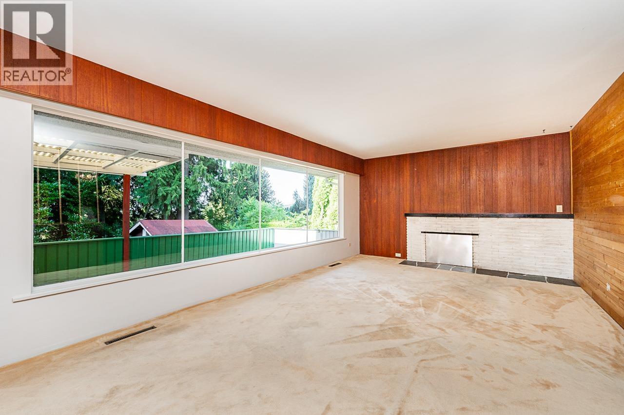723 Handsworth Road, North Vancouver, British Columbia  V7R 1Z9 - Photo 3 - R3052386