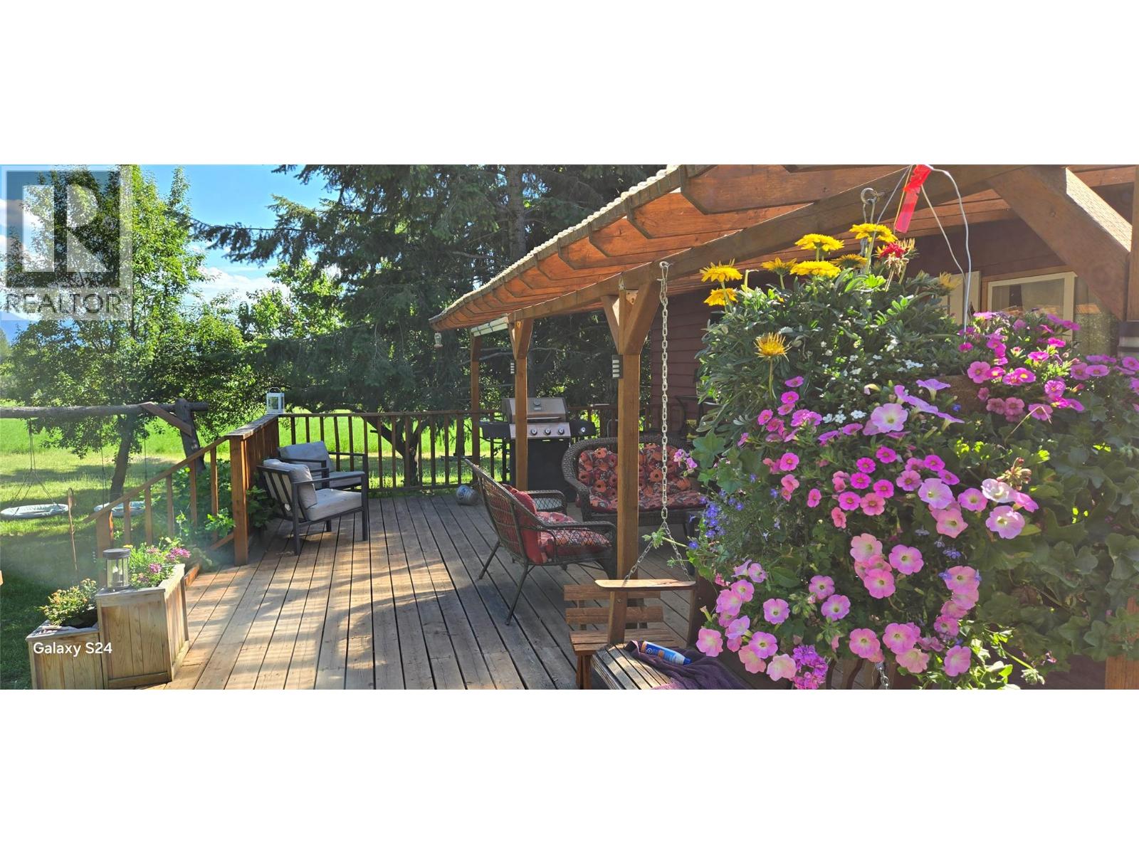 1012 Addison Road, Tappen, British Columbia  V0E 2X1 - Photo 2 - 10360579