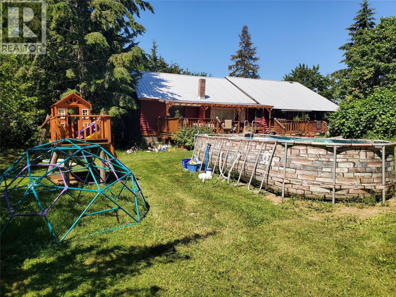 1012 Addison Road, Tappen, British Columbia  V0E 2X1 - Photo 3 - 10360579