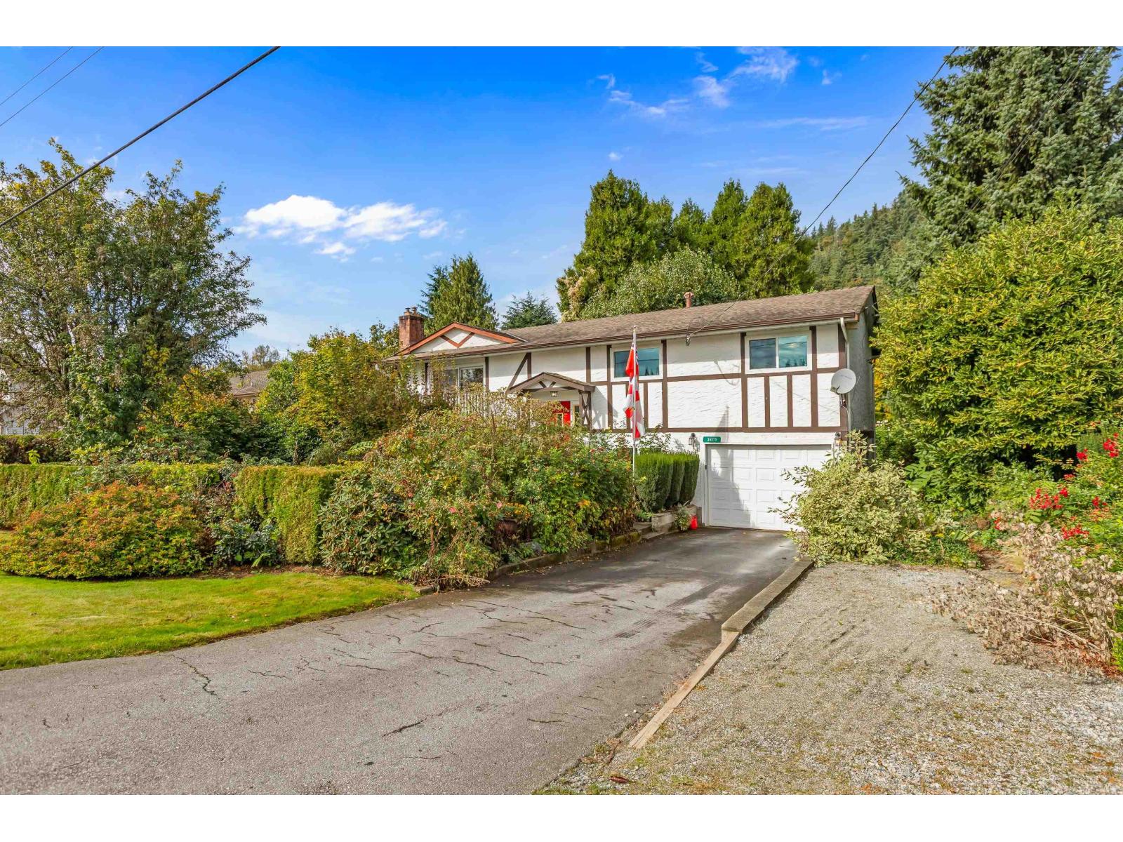 34375 Norrish Avenue, Mission, British Columbia  V2V 6N8 - Photo 2 - R3056881