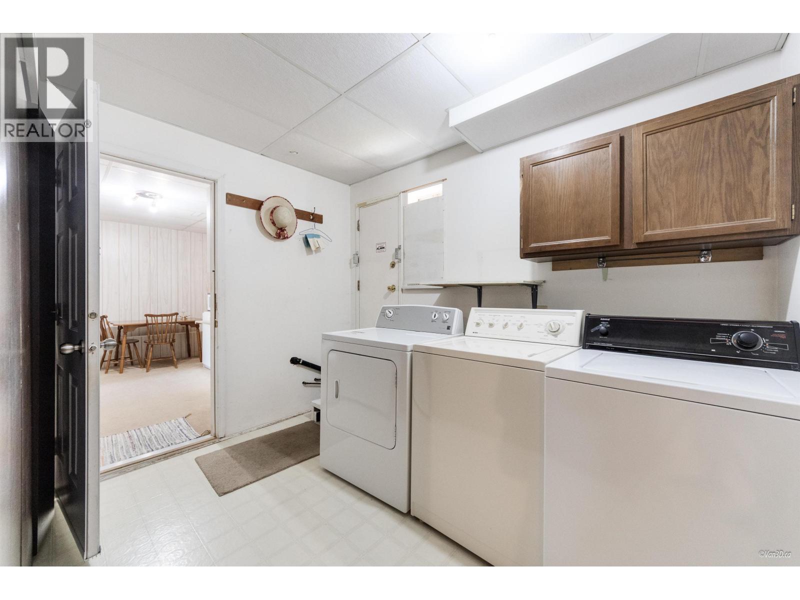 1632 Como Lake Avenue, Coquitlam, British Columbia  V3J 3P6 - Photo 15 - R3056716