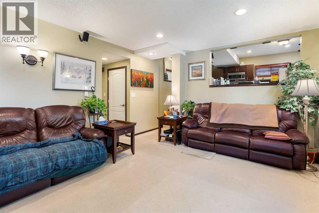 113 Sierra Vista Terrace Sw, Calgary, Alberta  T3H 3C4 - Photo 31 - A2246277